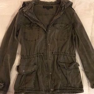 Medium dark green jacket from Blanc Noir